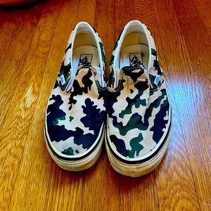 Camo classic Vans slip ons